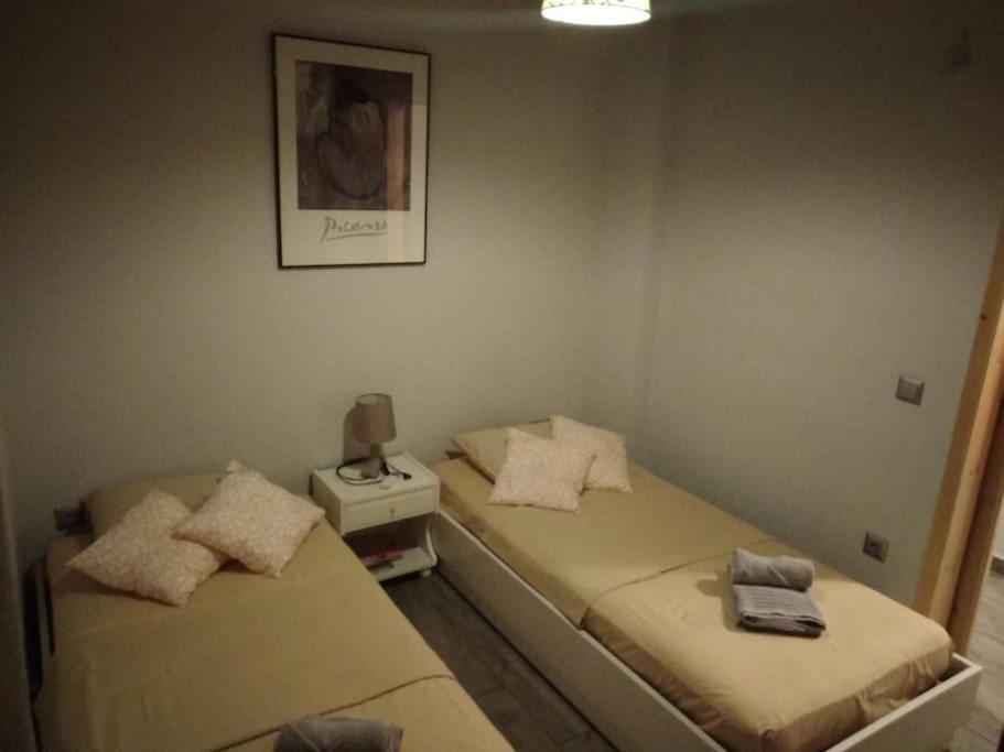 Nice& Cozy Flat 1Min From The Heart Of Athens.Wifi Esterno foto